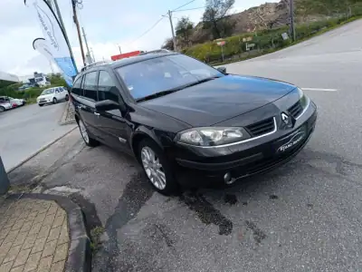 Renault Laguna 2007 - 3500 EUR, 230000 km - AUTO.MOTO.pt - 230000km - foto 8 de 23