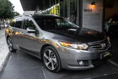 Honda Accord Tourer 2010 — foto 6 de 36