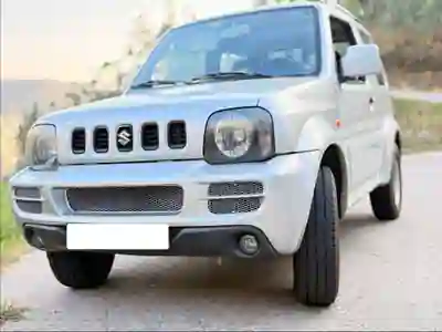 Suzuki Jimny 2009 — foto 2 de 14