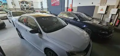 Volkswagen Jetta 2017 - 8990 EUR, 260000 km - AUTO.MOTO.pt - 260000km - foto 32 de 56