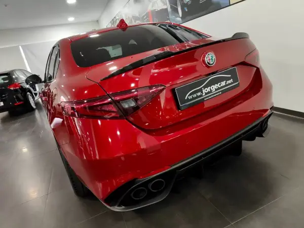 Alfa Romeo Giulia 2018 - 62500 EUR, 53000 km - AUTO.MOTO.pt - 53000km - foto 25 de 60