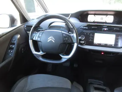 Citroën C4 Picasso 2017 - 12990 EUR, 175000 km - AUTO.MOTO.pt - 175000km - foto 33 de 44