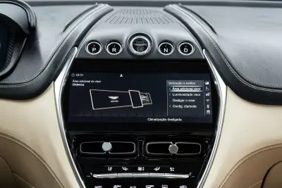 Aston Martin DBX 2020 - 149950 EUR, 55000 km - AUTO.MOTO.pt - 55000km - foto 48 de 53