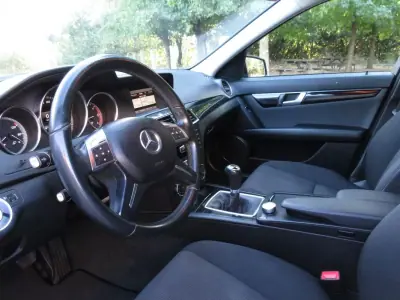 Mercedes-Benz C 180 2012 - 13490 EUR, 240000 km - AUTO.MOTO.pt - 240000km - foto 22 de 47