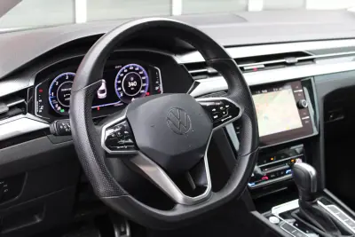 Volkswagen Arteon 2021 - 25990 EUR, 155000 km - AUTO.MOTO.pt - 155000km - foto 20 de 35