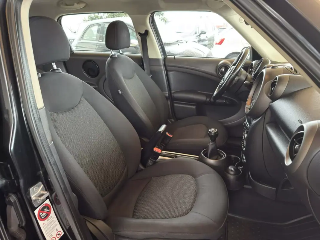 MINI Countryman 2011 - 9750 EUR, 208387 km - AUTO.MOTO.pt - 208387km - foto 29 de 30