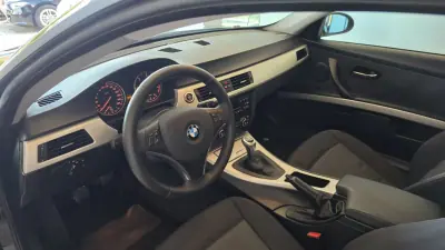BMW 320 2007 - 10900 EUR, 279640 km - AUTO.MOTO.pt - 279640km - foto 6 de 56