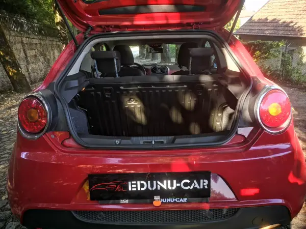 Alfa Romeo MiTo 2015 - 6750 EUR, 140000 km - AUTO.MOTO.pt - 140000km - foto 15 de 20
