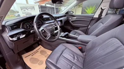Audi e-tron Sportback 2020 - 31990 EUR, 80000 km - AUTO.MOTO.pt - 80000km - foto 31 de 43