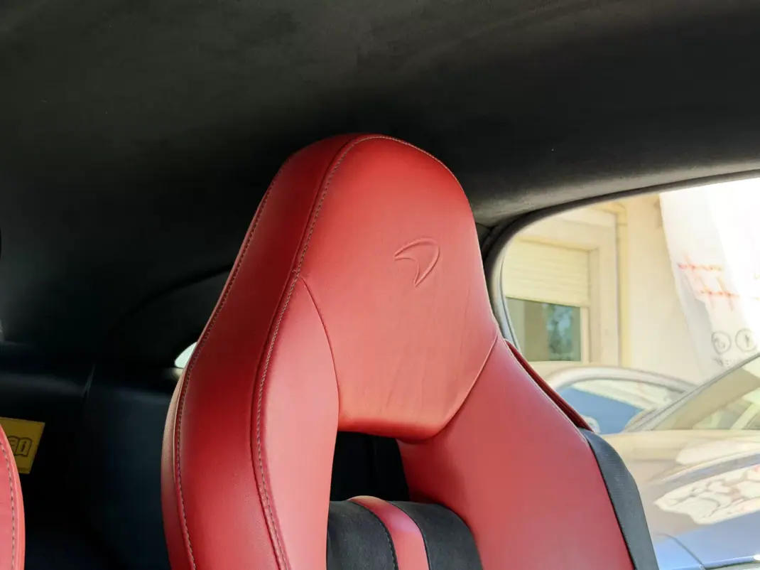 McLaren 570 2018 - 185000 EUR, 61874 km - 61874km - foto 11 de 14