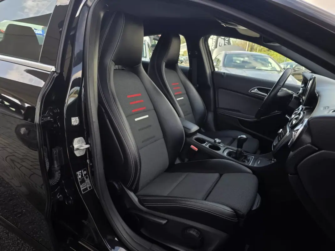 Mercedes-Benz A 180 2016 - 15990 EUR, 163000 km - AUTO.MOTO.pt - 163000km - foto 22 de 31