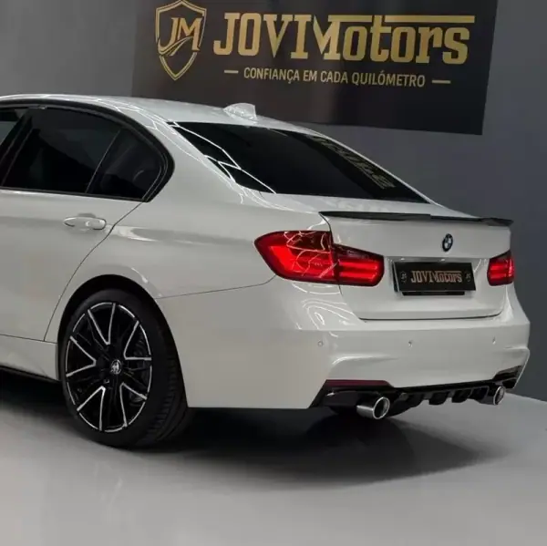 BMW 320 2015 - 18950 EUR, 212712 km - AUTO.MOTO.pt - 212712km - foto 7 de 28