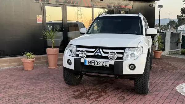 Mitsubishi Pajero 2010 - 29990 EUR, 215000 km - AUTO.MOTO.pt - 215000km - foto 37 de 38