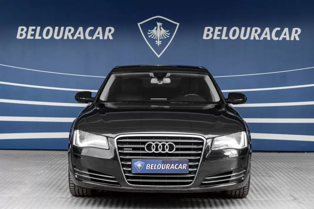 Audi A8 2010 - 22000 EUR, 236778 km - AUTO.MOTO.pt - 236778km - foto 2 de 17
