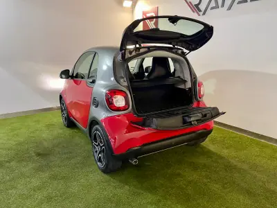 Smart 2016 - 10450 EUR, 91000 km - AUTO.MOTO.pt - 91000km - foto 24 de 26