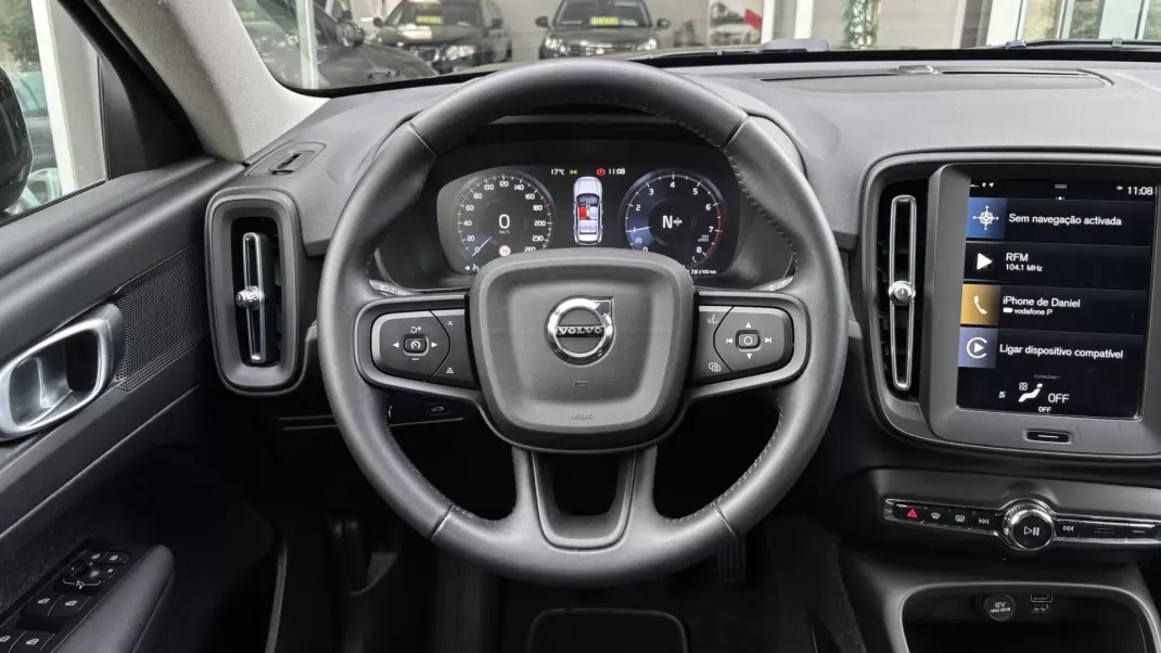 Volvo XC 40 2019 - 20999 EUR, 108121 km - AUTO.MOTO.pt - 108121km - foto 11 de 18