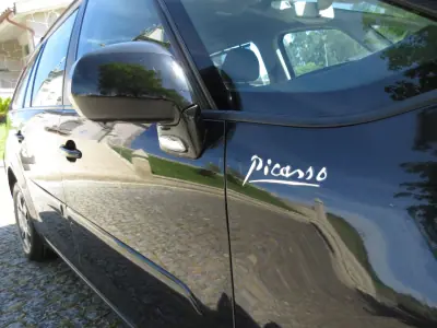 Citroën C4 Grand Picasso 2010 - 3490 EUR, 330000 km - AUTO.MOTO.pt - 330000km - foto 14 de 40