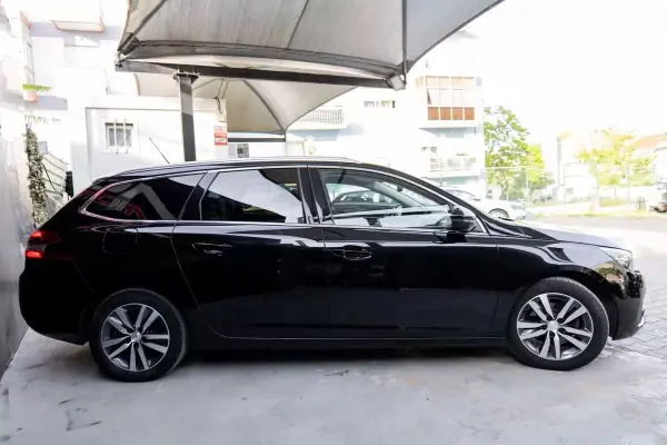 Peugeot 308 SW 2020 - 15450 EUR, 102000 km - AUTO.MOTO.pt - 102000km - foto 11 de 11