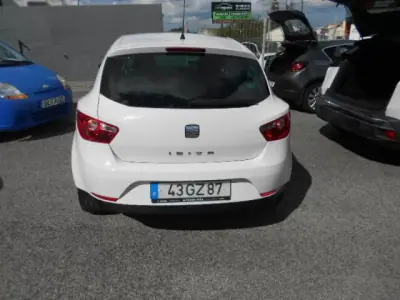 SEAT Ibiza 2008 - 6900 EUR, 349713 km - AUTO.MOTO.pt - 349713km - foto 4 de 14