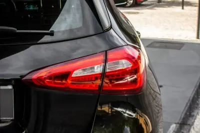 Mercedes-Benz A 180 2018 - 19450 EUR, 203998 km - AUTO.MOTO.pt - 203998km - foto 8 de 37