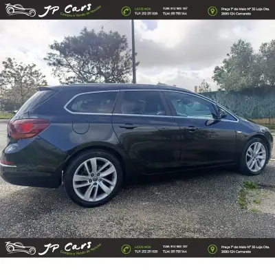 Opel Astra Sports Tourer 2015 - 10500 EUR, 155410 km - AUTO.MOTO.pt - 155410km - foto 7 de 19