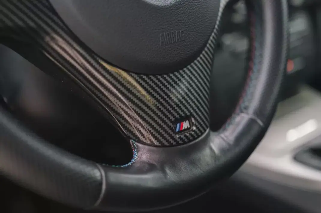 BMW 320 2016 - 18900 EUR, 230000 km - AUTO.MOTO.pt - 230000km - foto 12 de 28