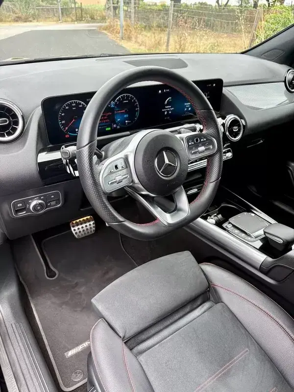 Mercedes-Benz GLA 250 2023 - 42500 EUR, 39724 km - AUTO.MOTO.pt - 39724km - foto 9 de 25