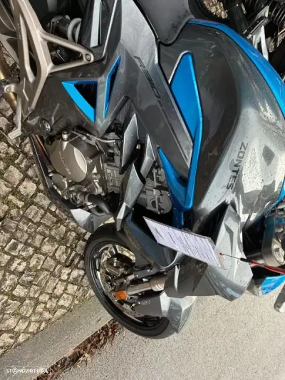 Zontes 310R 2021 - 3850 EUR, 14532 km - AUTO.MOTO.pt - 14532km - foto 9 de 12
