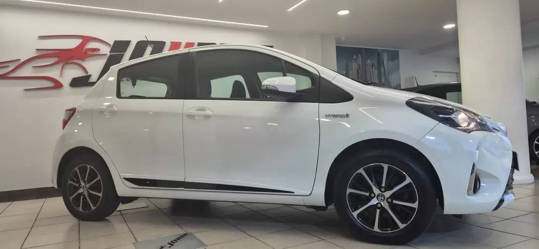 Toyota Yaris 2018 - 15990 EUR, 86572 km - AUTO.MOTO.pt - 86572km - foto 12 de 41