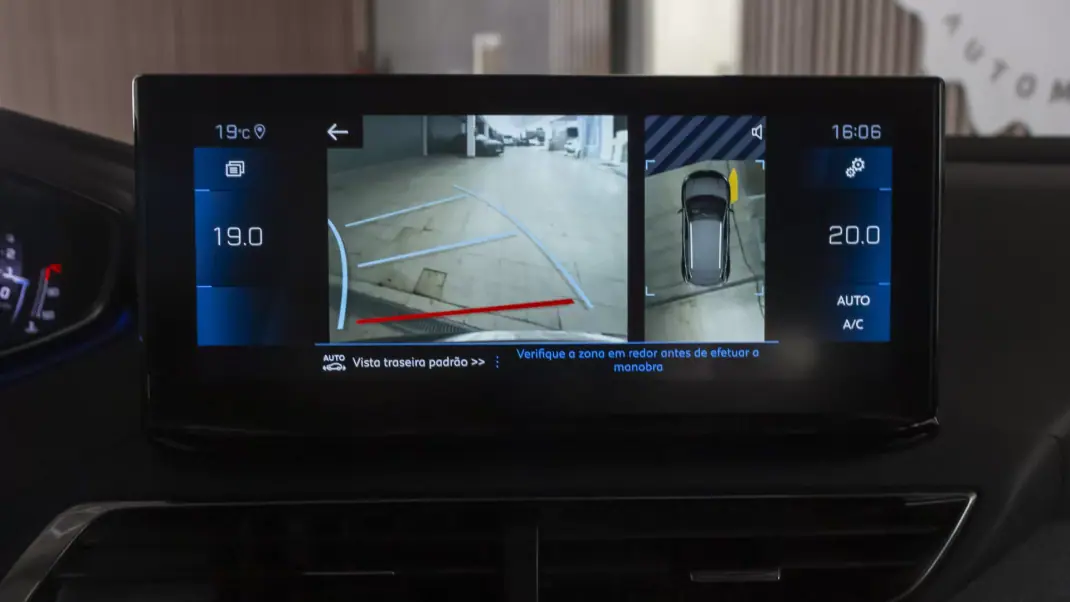 Peugeot 3008 2022 - 21750 EUR, 58000 km - AUTO.MOTO.pt - 58000km - foto 33 de 35