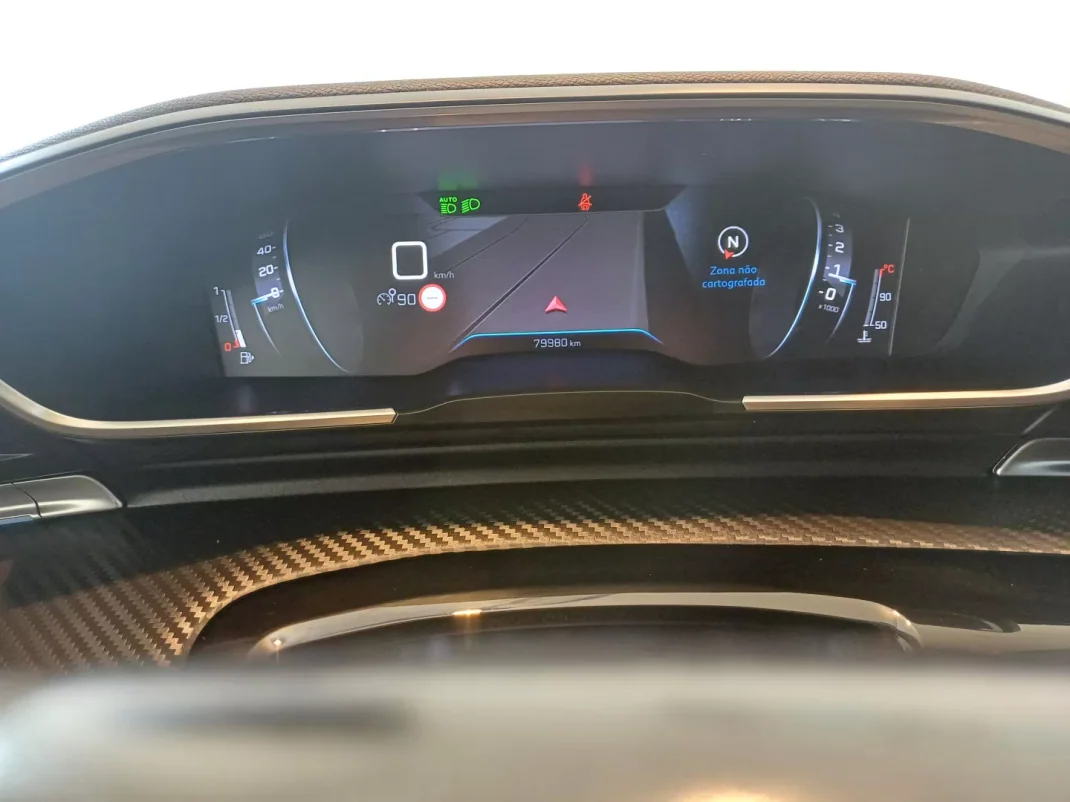 Peugeot 508 SW 2019 - 19500 EUR, 80000 km - AUTO.MOTO.pt - 80000km - foto 33 de 35