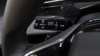 Peugeot 5008 2025 - 32850 EUR, 14000 km - 14000km - foto 24 de 40