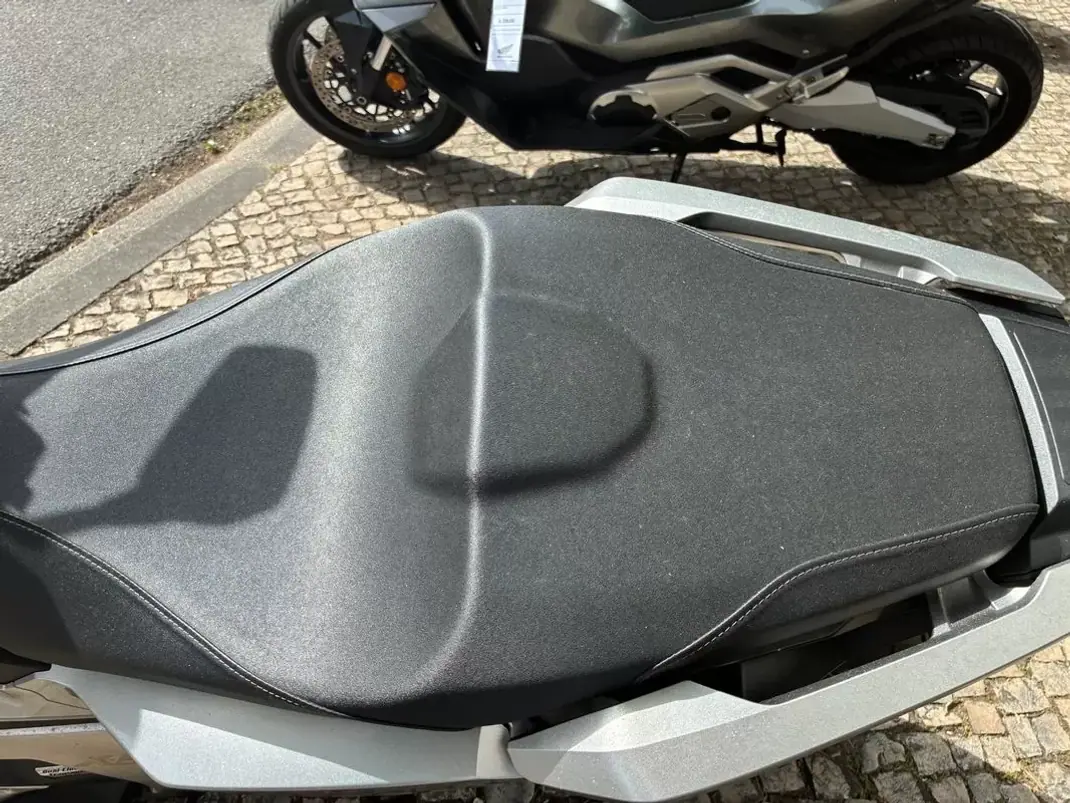 Honda 599 2021 - 8950 EUR, 46150 km - AUTO.MOTO.pt - 46150km - foto 4 de 14