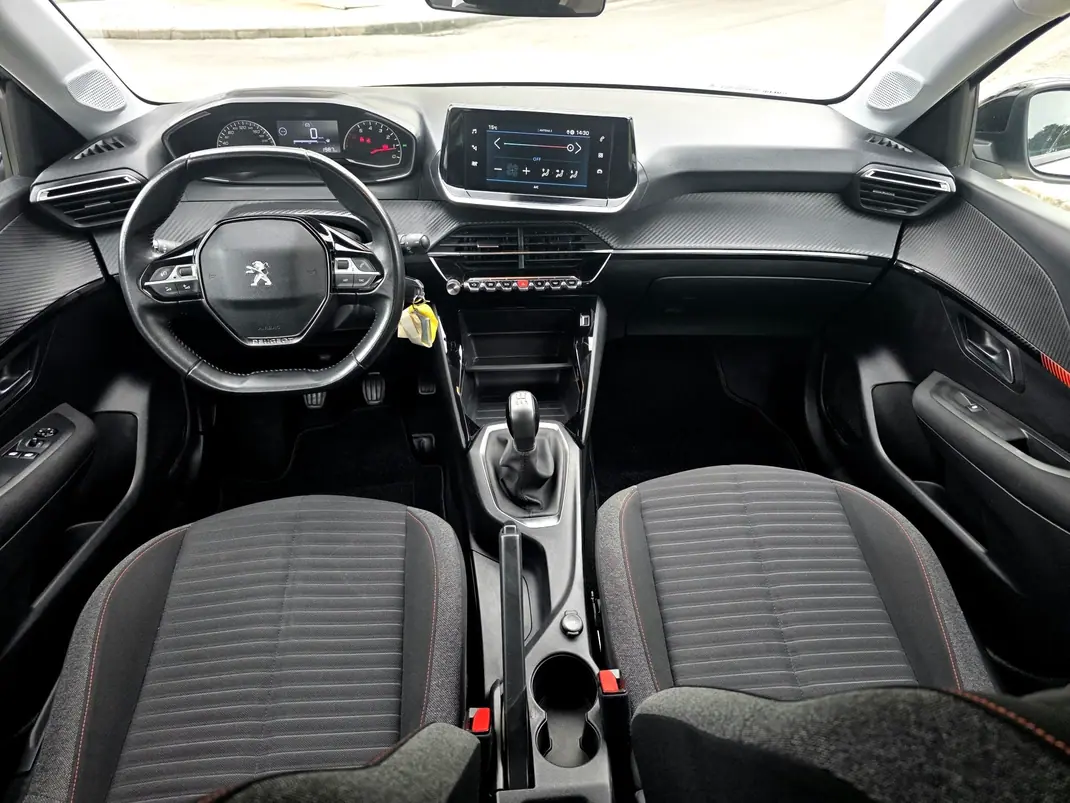 Peugeot 208 2020 - 12999 EUR, 81 km - AUTO.MOTO.pt - 81km - foto 1 de 4