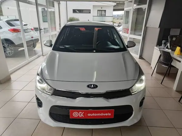 Kia Rio 2018 - 14750 EUR, 46500 km - AUTO.MOTO.pt - 46500km - foto 4 de 35