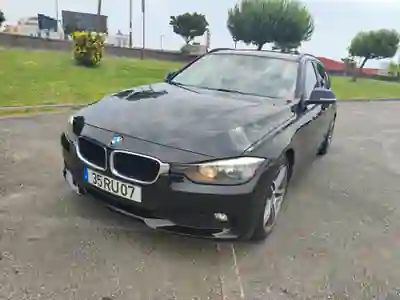 BMW 318 2013 - 9500 EUR, 324000 km - AUTO.MOTO.pt - 324000km - foto 2 de 12