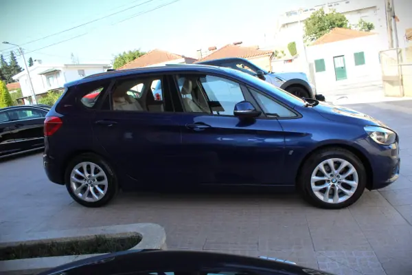 BMW 225xe Active Tourer 2018 - 16490 EUR, 147000 km - AUTO.MOTO.pt - 147000km - foto 4 de 43