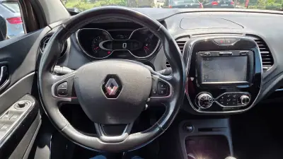 Renault Captur 2017 - 12990 EUR, 101000 km - AUTO.MOTO.pt - 101000km - foto 12 de 19