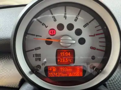 MINI Cooper 2009 - 10500 EUR, 157431 km - AUTO.MOTO.pt - 157431km - foto 9 de 10