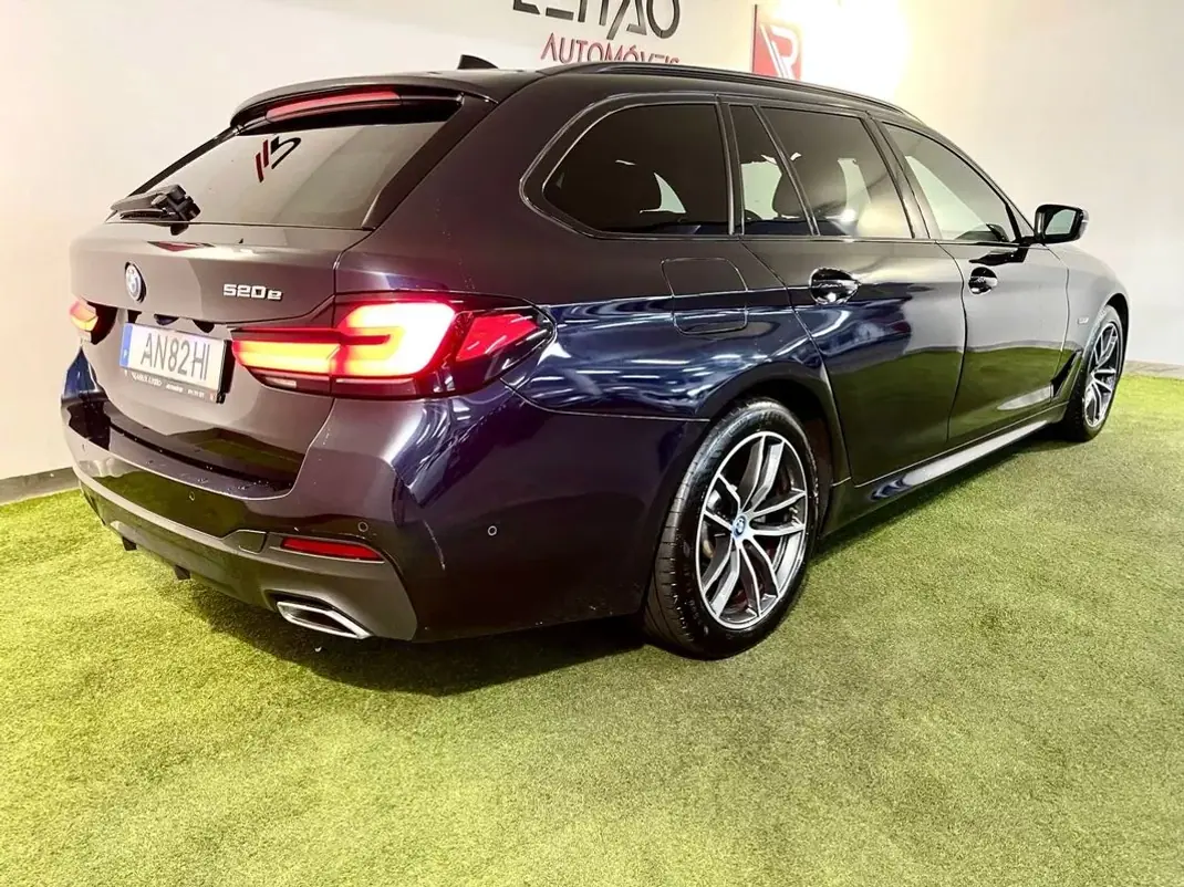 BMW 520 2022 - 32700 EUR, 89000 km - AUTO.MOTO.pt - 89000km - foto 8 de 41