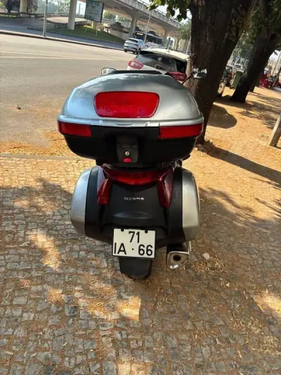 Honda Africa Twin Adventure Sports 2009 - 4350 EUR, 45710 km - AUTO.MOTO.pt - 45710km - foto 12 de 18