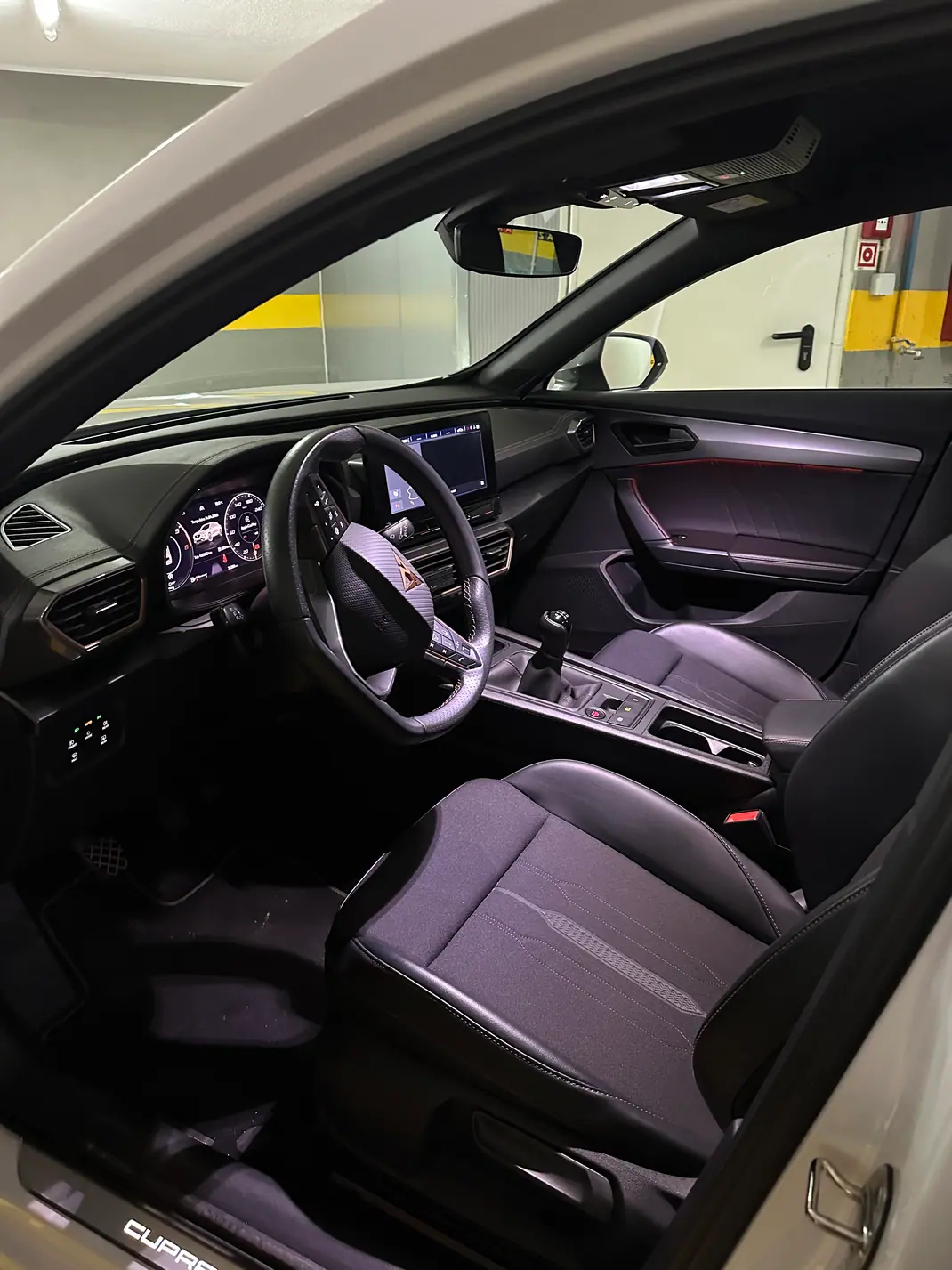 Cupra Formentor 2023 - 32000 EUR, 36000 km - AUTO.MOTO.pt - 36000km - foto 6 de 7