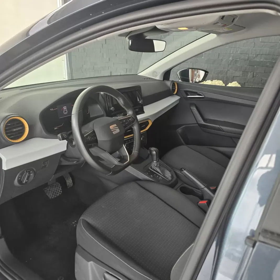 SEAT Ibiza 2024 - 16950 EUR, 66871 km - AUTO.MOTO.pt - 66871km - foto 18 de 32