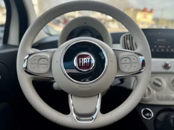 Fiat 500C 2019 - 10950 EUR, 88000 km - AUTO.MOTO.pt - 88000km - foto 18 de 24