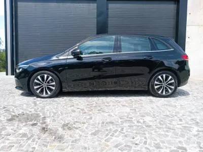 Mercedes-Benz B 180 2022 - 26500 EUR, 46000 km - AUTO.MOTO.pt - 46000km - foto 3 de 19