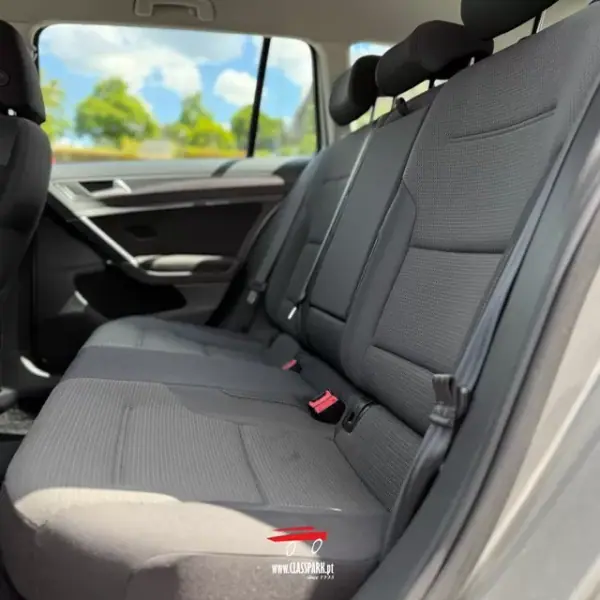 Volkswagen Golf 2019 - 16900 EUR, 179000 km - AUTO.MOTO.pt - 179000km - foto 6 de 15