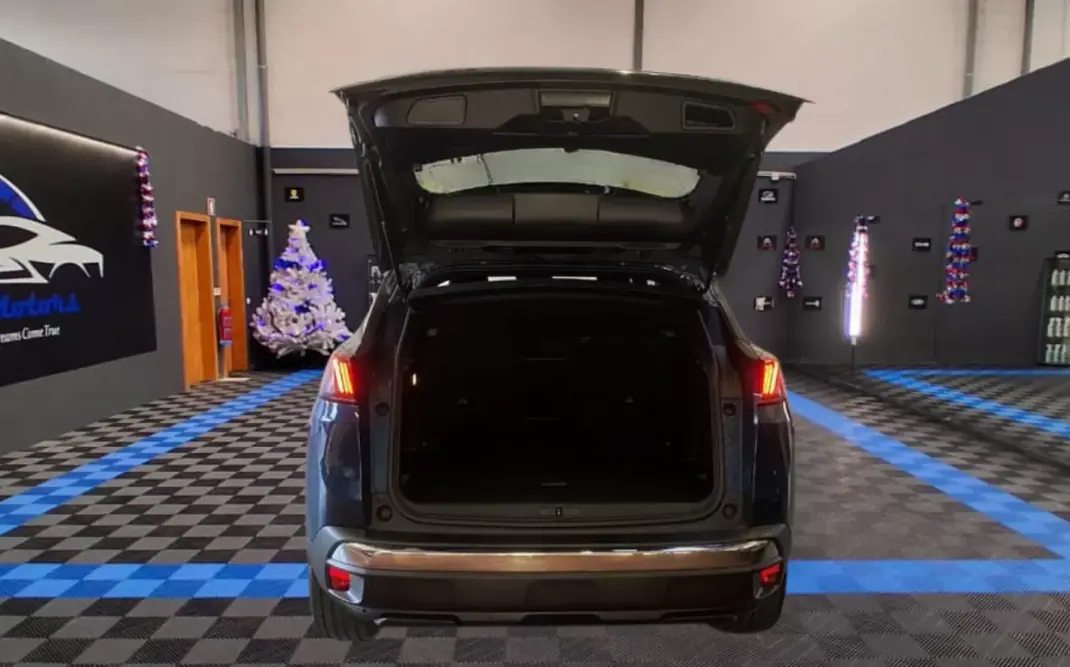 Peugeot 3008 2023 - 19990 EUR, 87660 km - AUTO.MOTO.pt - 87660km - foto 6 de 15