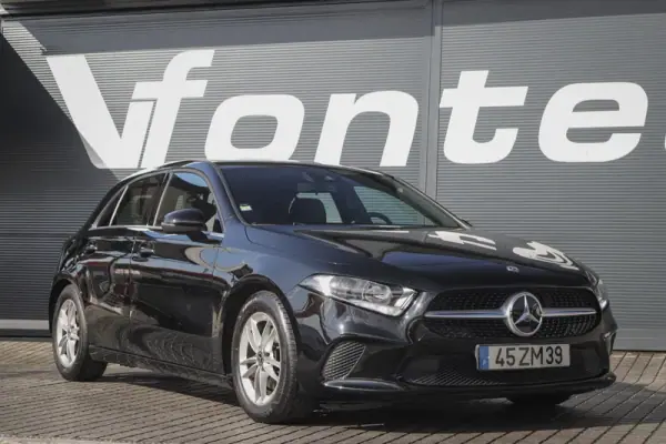 Mercedes-Benz A 180 2019 - 21980 EUR, 91680 km - AUTO.MOTO.pt - 91680km - foto 23 de 32