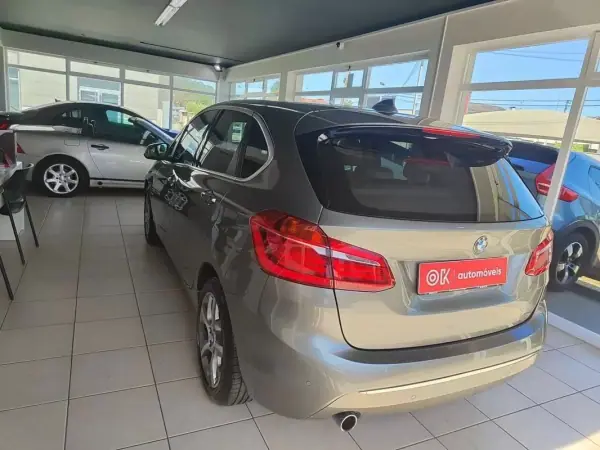 BMW 216 Active Tourer 2018 - 19990 EUR, 43600 km - AUTO.MOTO.pt - 43600km - foto 7 de 41
