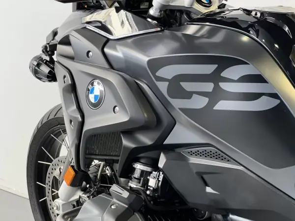 BMW R 1250 GS Adventure 2021 - 17990 EUR, 80000 km - AUTO.MOTO.pt - 80000km - foto 12 de 35